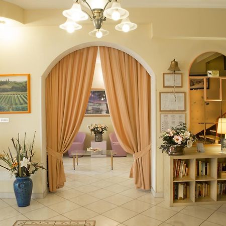 Fior Di Loto - Rimini Hotel Kültér fotó