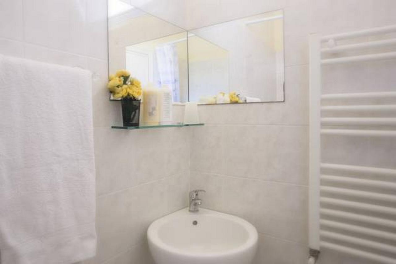 Fior Di Loto - Rimini Hotel Kültér fotó