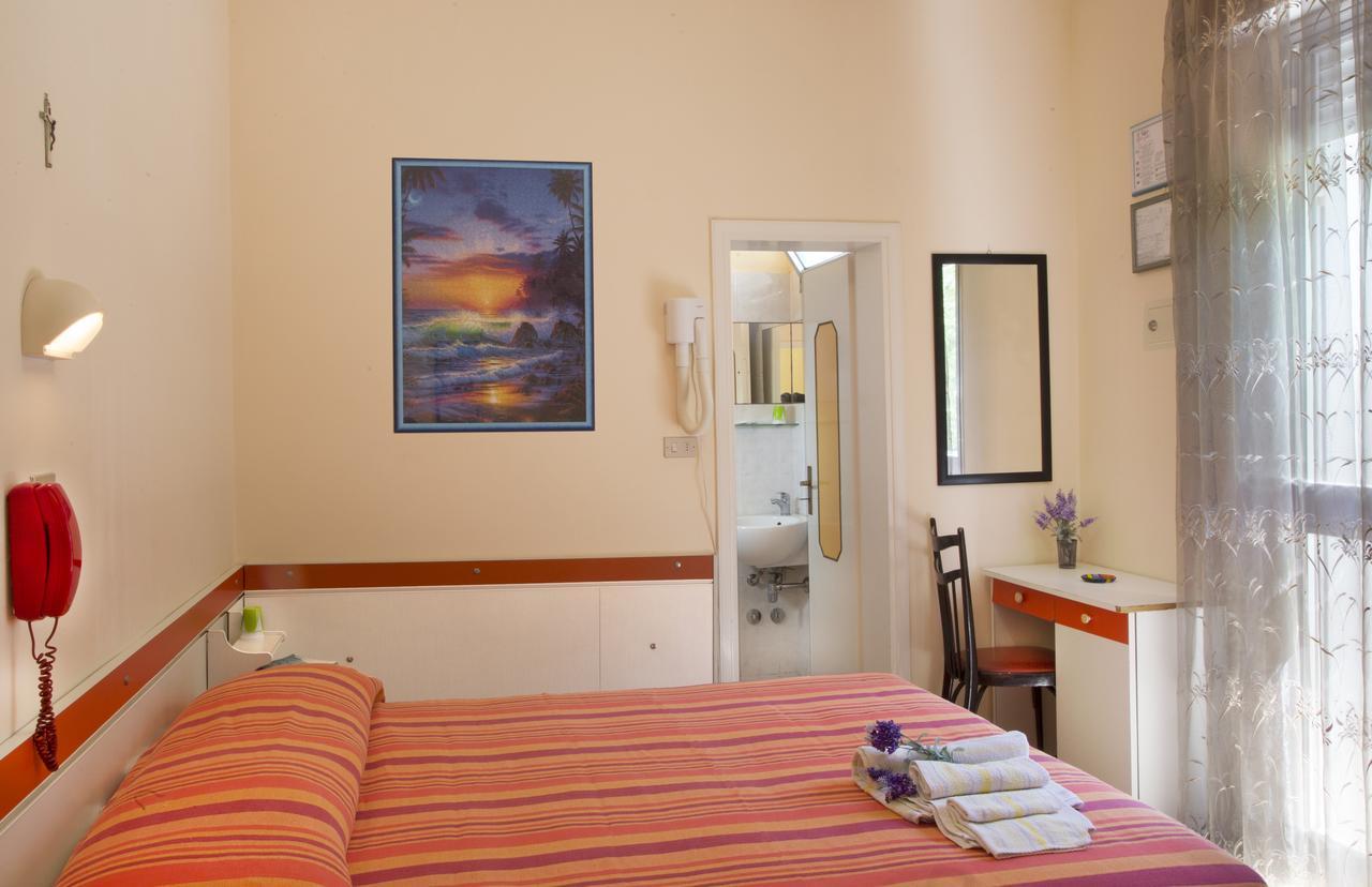 Fior Di Loto - Rimini Hotel Kültér fotó